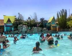 Visitors can buy a 7-day pass that allows unlimited entry to both SeaWorld San Diego and Aquatica San Diego. There are many slides at Aquatica which m